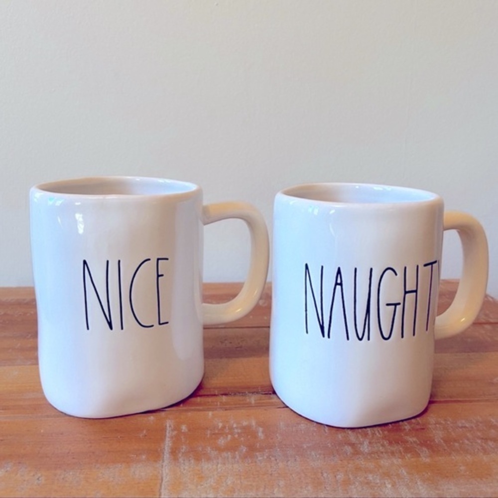 RAE DUNN CHRISTMAS NAUGHTY AND NICE COFFEE / TEA MUGS - GREAT CONDITION